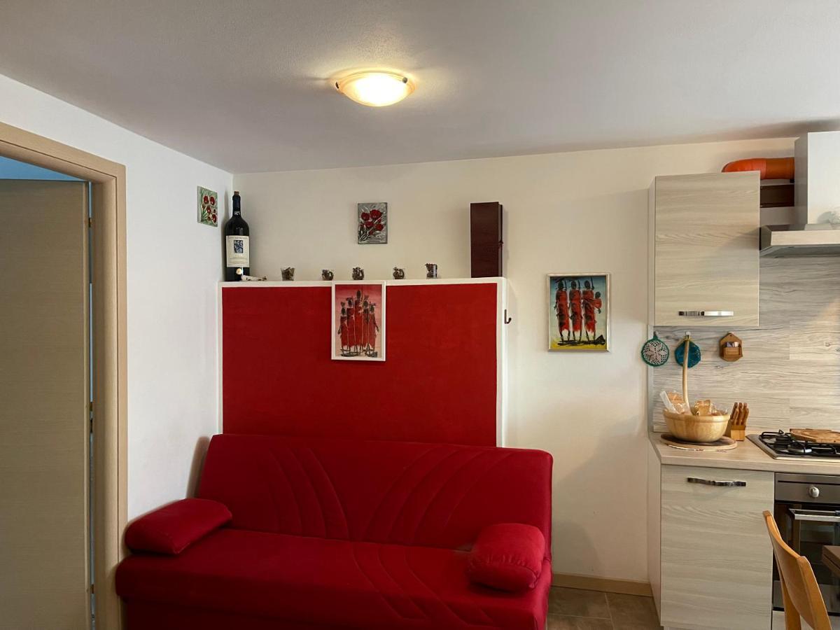 La Casa Di Pucci Nel Borgo Affrescato Di Parlasco Cortenova Εξωτερικό φωτογραφία