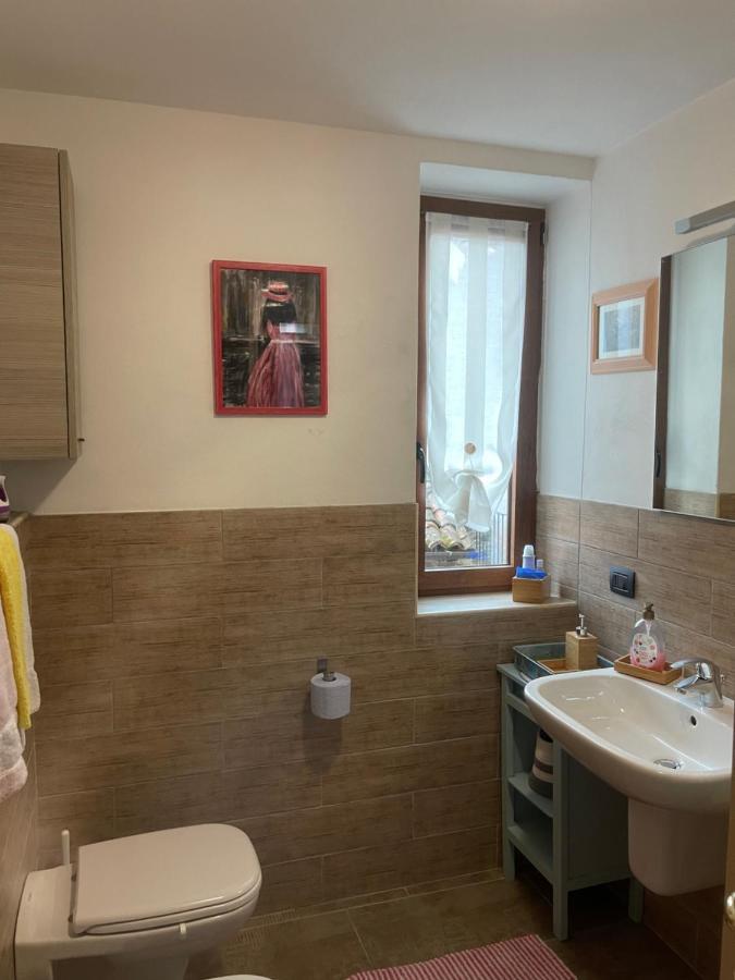 La Casa Di Pucci Nel Borgo Affrescato Di Parlasco Cortenova Εξωτερικό φωτογραφία