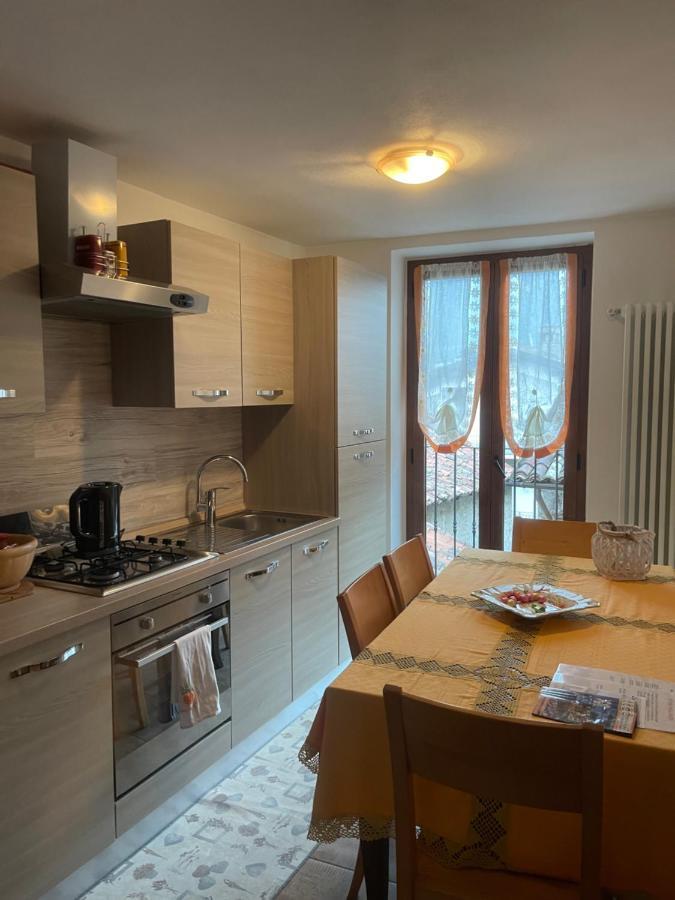 La Casa Di Pucci Nel Borgo Affrescato Di Parlasco Cortenova Εξωτερικό φωτογραφία
