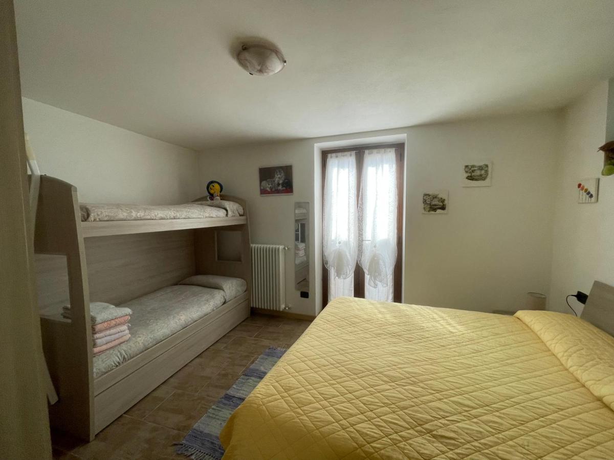 La Casa Di Pucci Nel Borgo Affrescato Di Parlasco Cortenova Εξωτερικό φωτογραφία